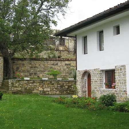 Elefterova Kashta Πανσιόν Arbanasi