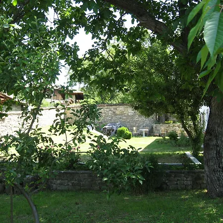 Pensión Elefterova Kashta Arbanasi